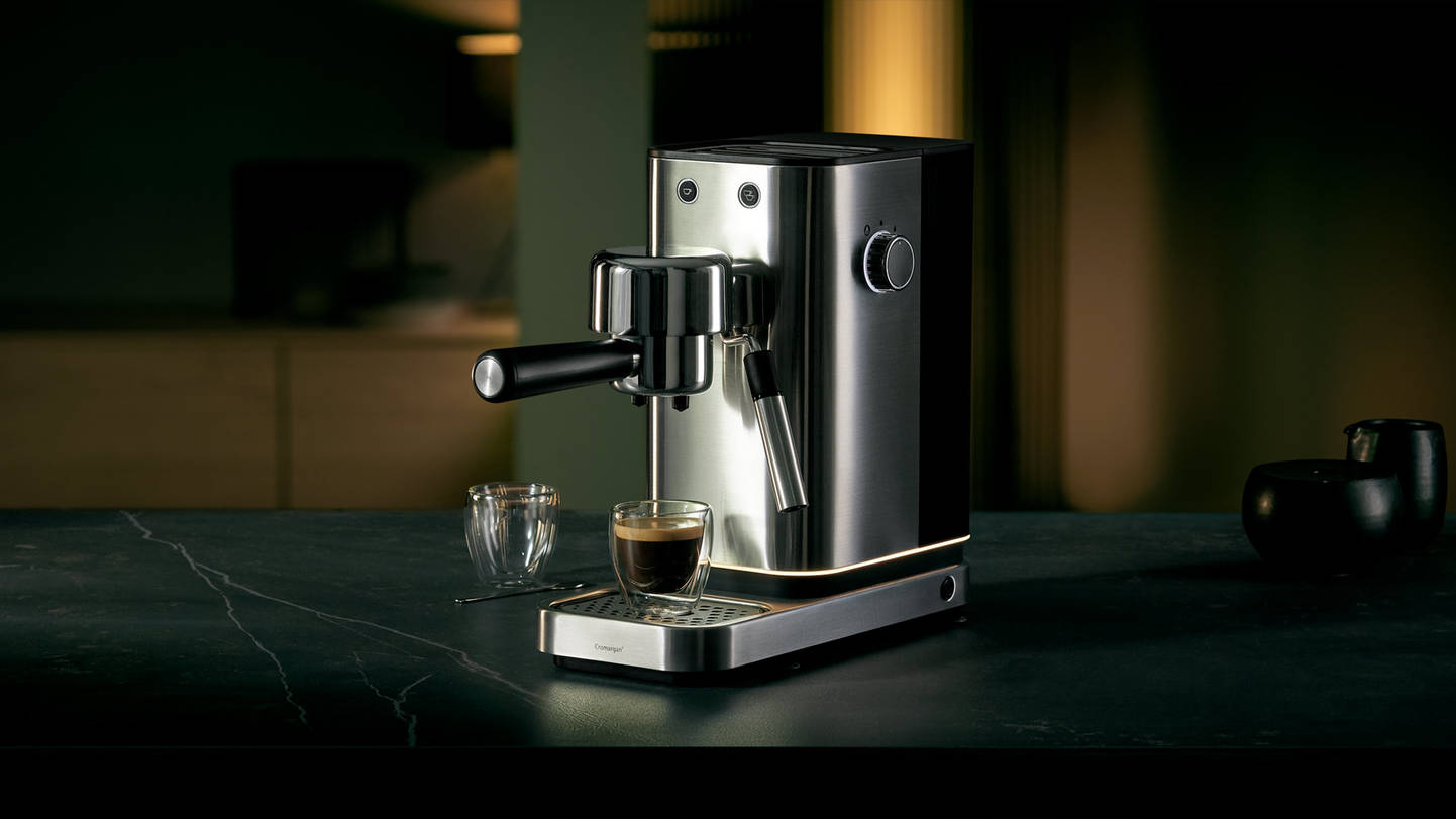 WMF Espresso Maker Lumero: cafetera de diseño ultracompacto