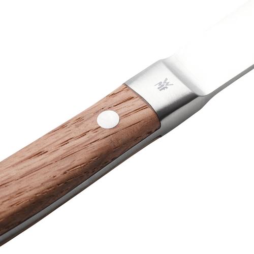Steak cutlery with a rustic allure